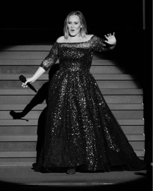 Adele (dainininkė) Wiki, biografija, amžius, ūgis, svoris, vaikinas, etninė priklausomybė, vaikai, grynoji vertė, faktai
