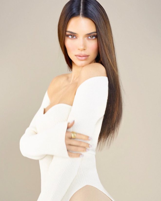 Kendall Jenner (model) Biografia, edat, wiki, alçada, pes, mesures corporals, xicot, valor net, fets